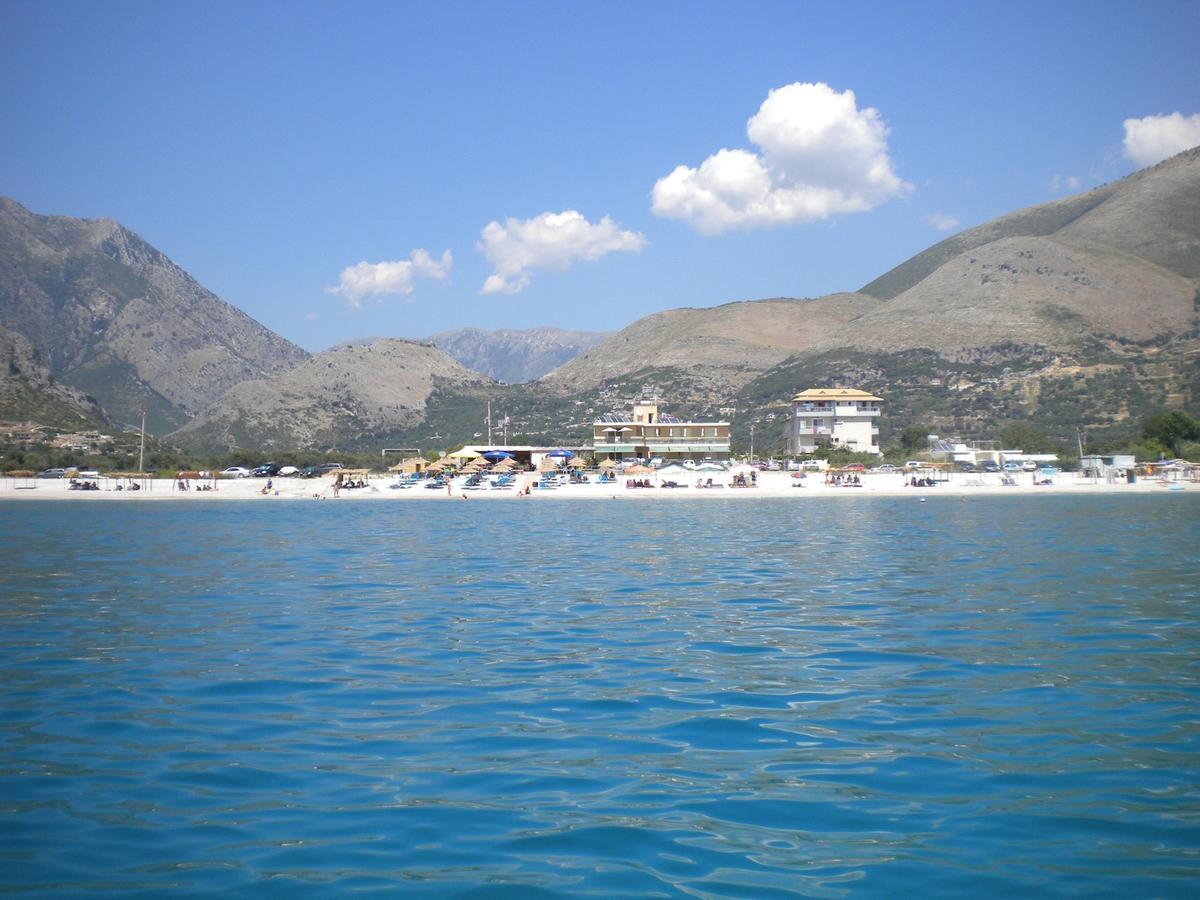 Vila Hadhri 보르쉬 외부 사진
